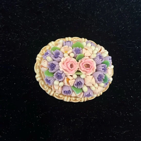 Vintage floral pin - Picture 3 of 3